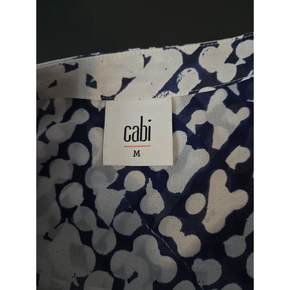 Cabi Women's Blue and White Button Down Sleeveless Blouse Size Medium - Picture 5 of 6